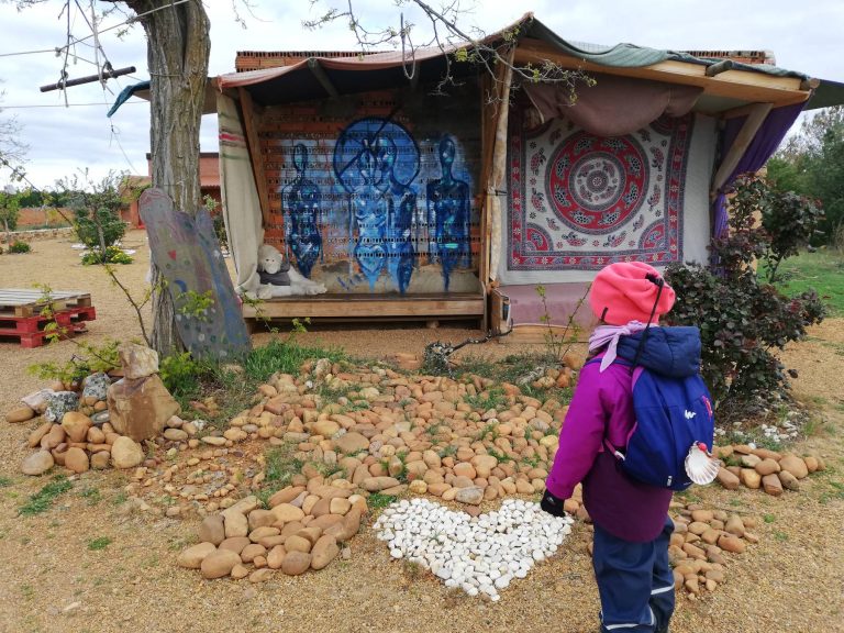 Read more about the article Ziua 23: Parte din povestea altcuiva