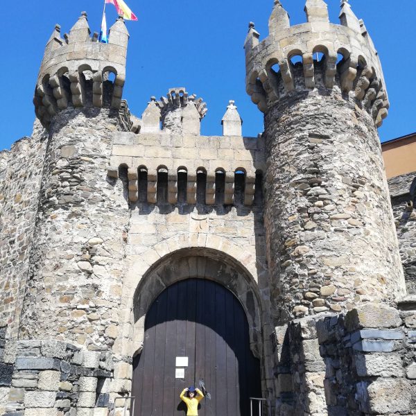 Ziua 25: Țesătura de povești